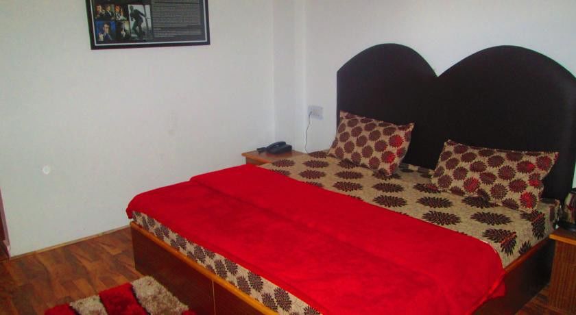 Treebo Trend Celebriti Manali Hotel Vashist Exterior photo