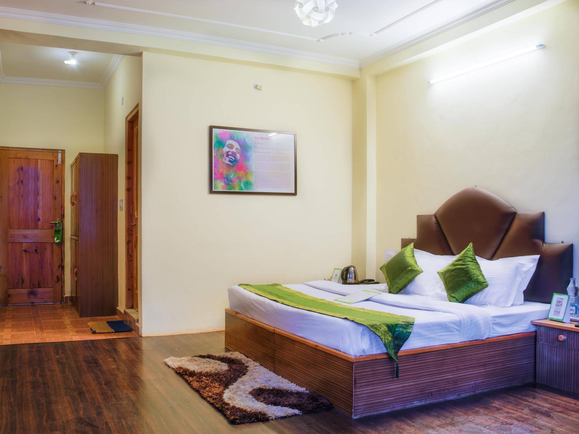 Treebo Trend Celebriti Manali Hotel Vashist Exterior photo