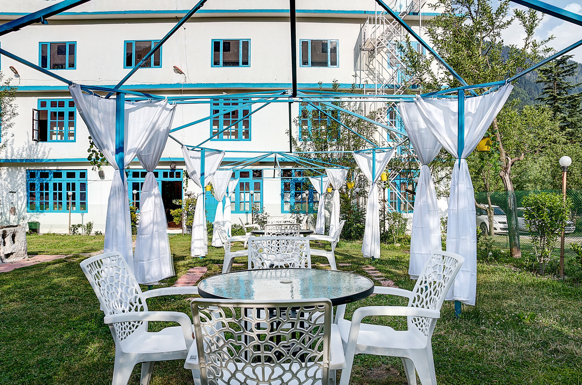 Treebo Trend Celebriti Manali Hotel Vashist Exterior photo